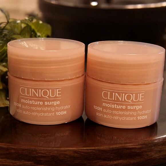 2 x Clinique Moisture Surge 100-Hour Auto Replenishing Hydrator - 0.5oz/15mL ea. - Picture 1 of 1